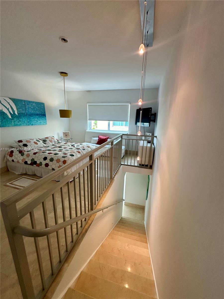 image St Tropez On The Bay 1 Co20