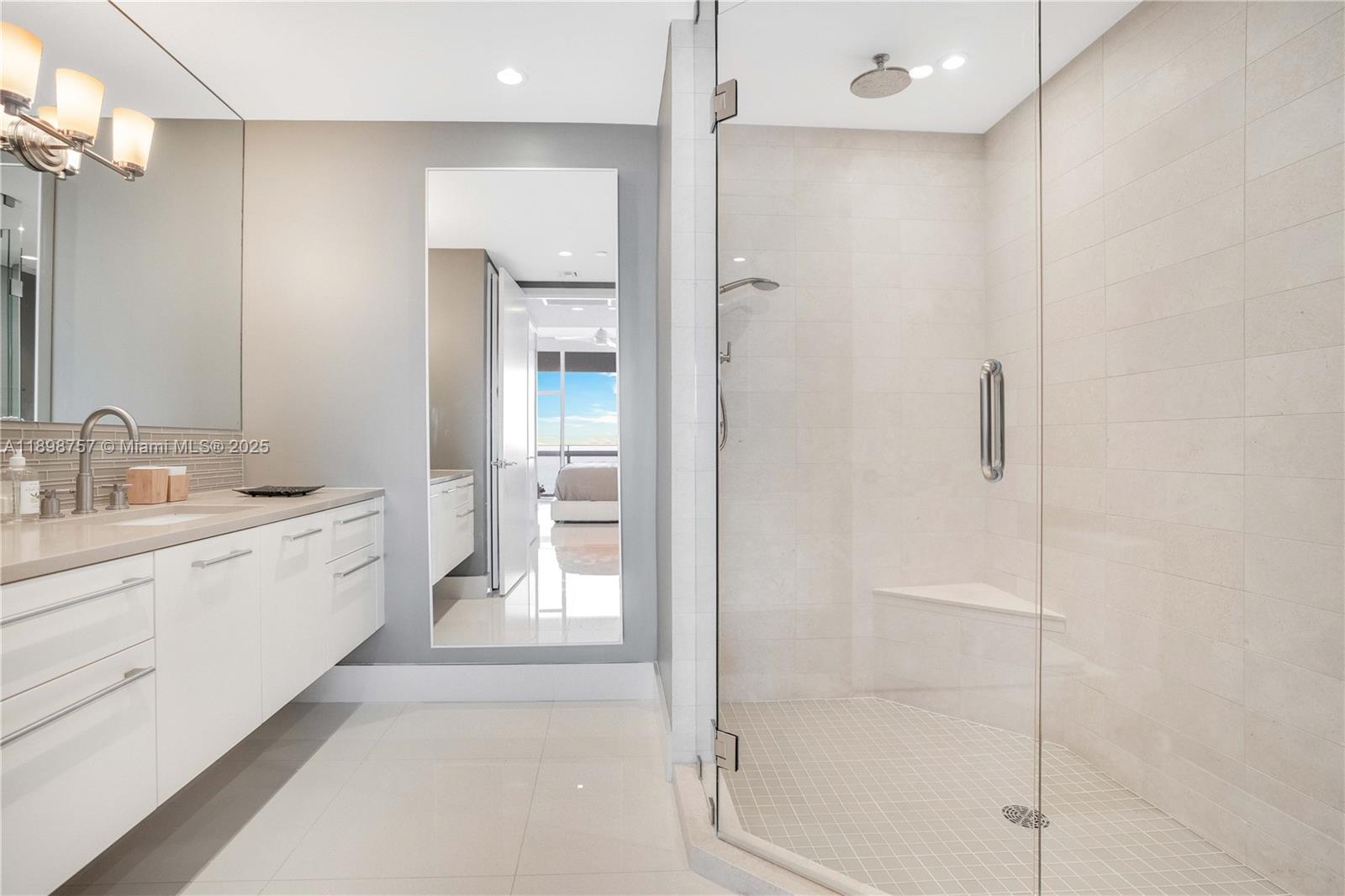 image Carillon Condo Miami B16