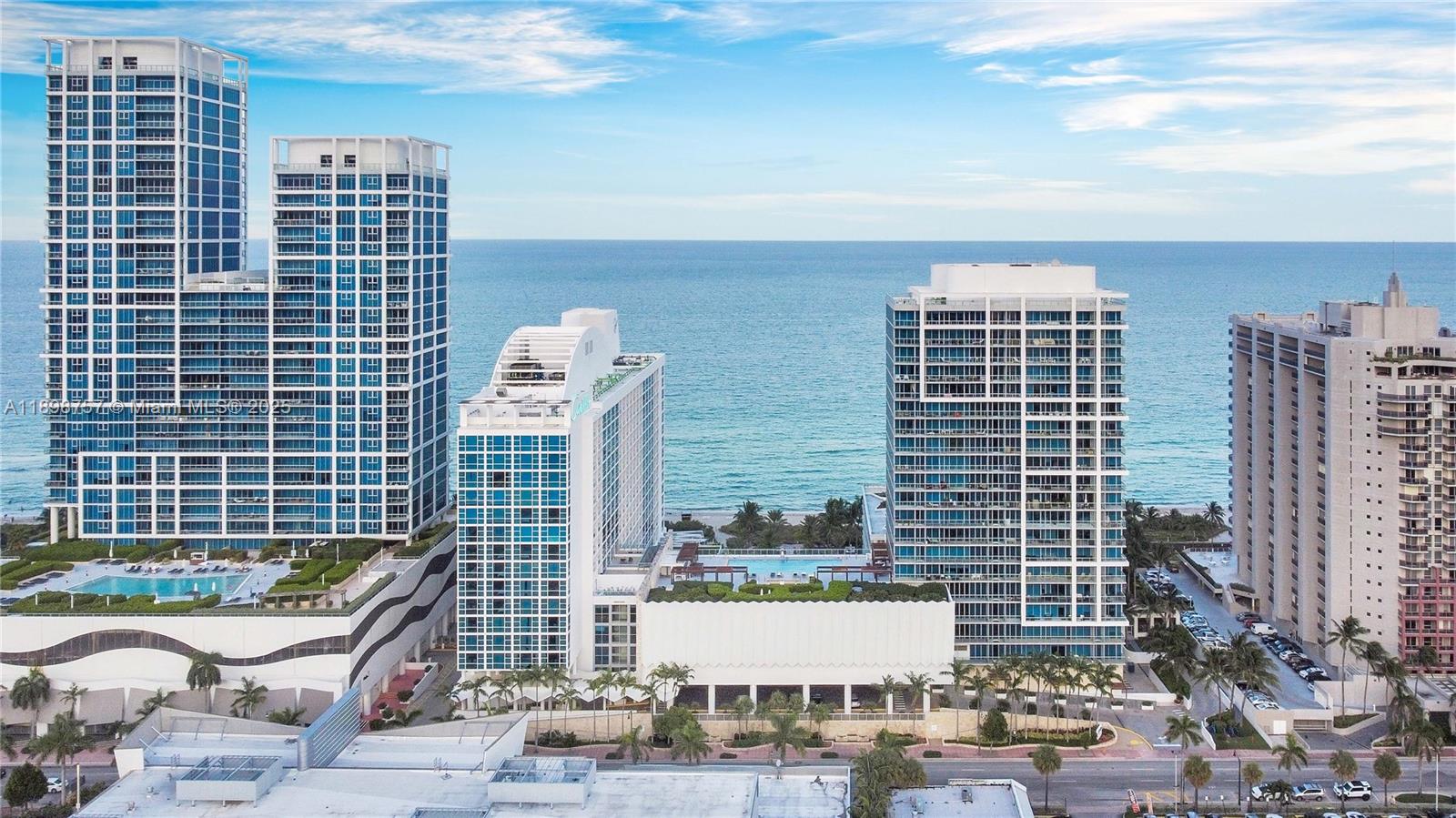 image Carillon Condo Miami B25