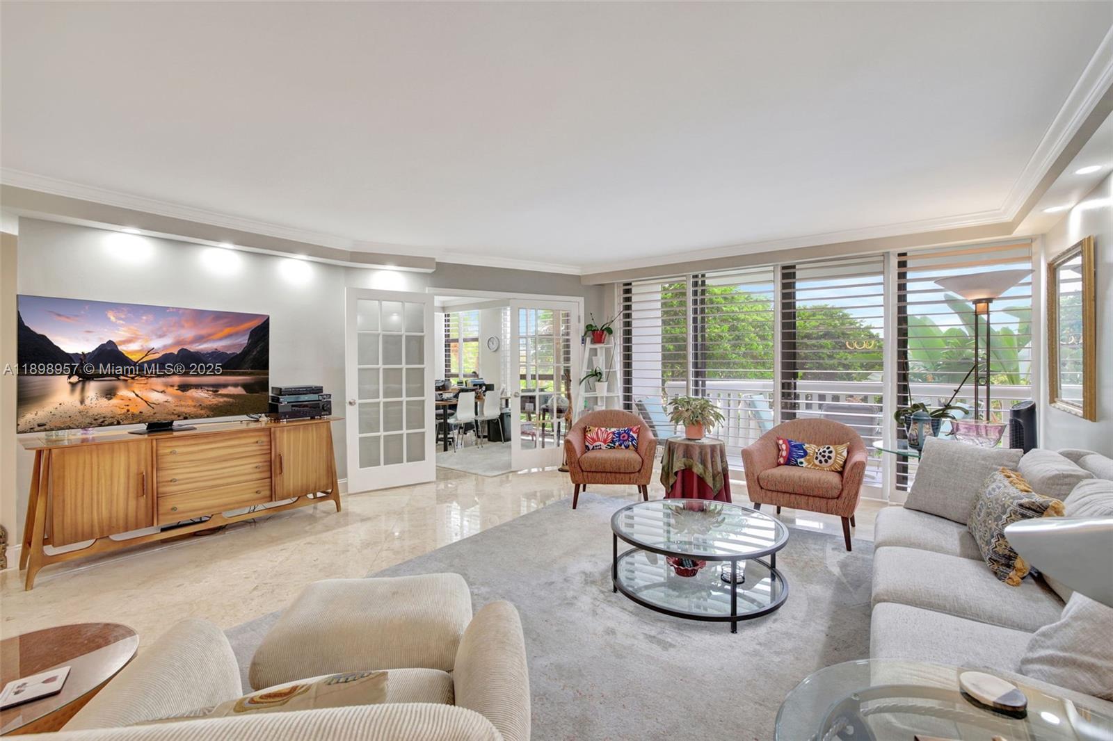 1000 Island Blvd #302