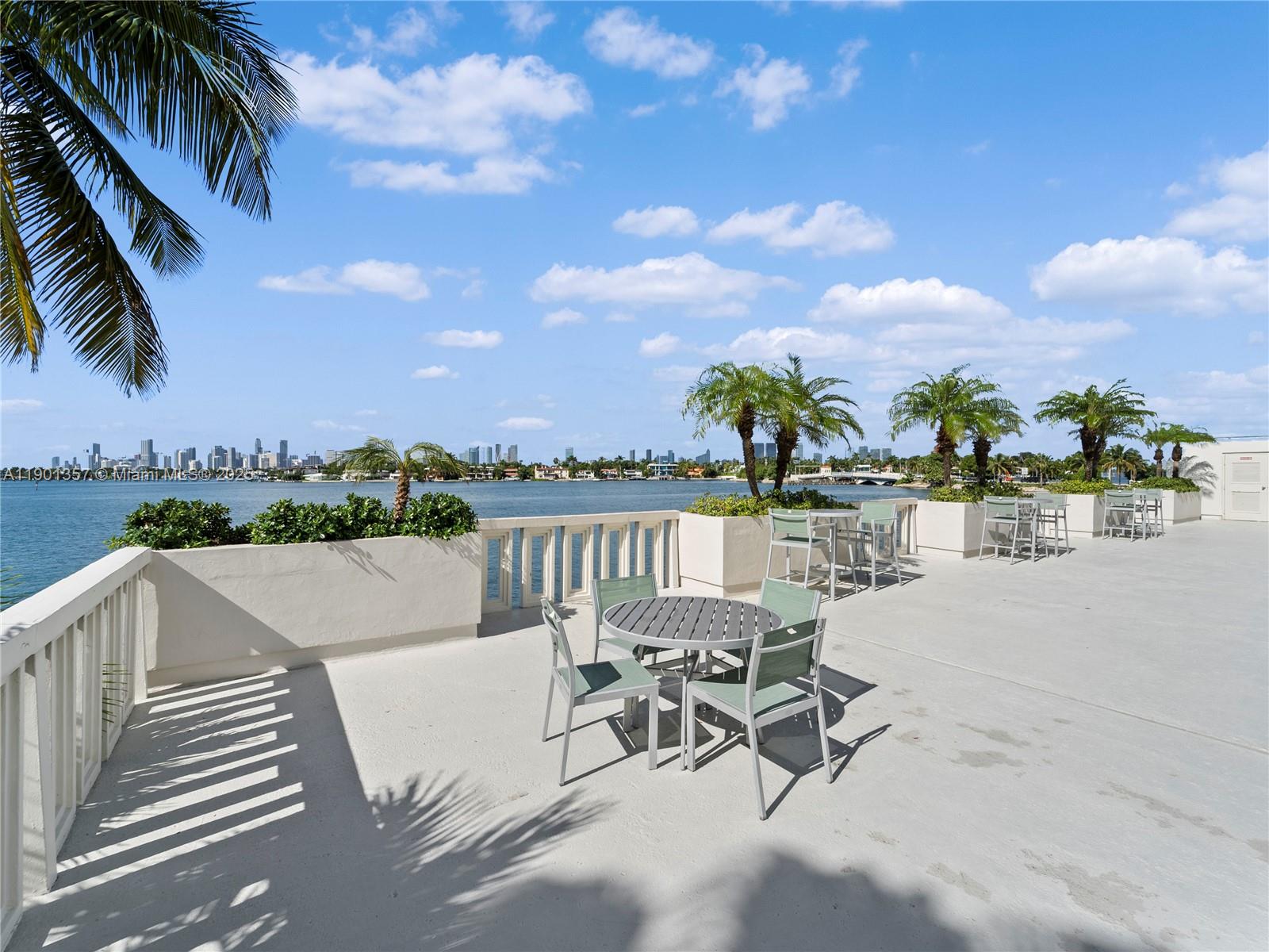 5 Island Ave #LE