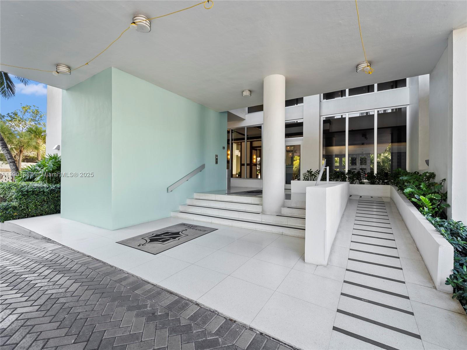 5 Island Ave #LE Miami Beach, FL 33139