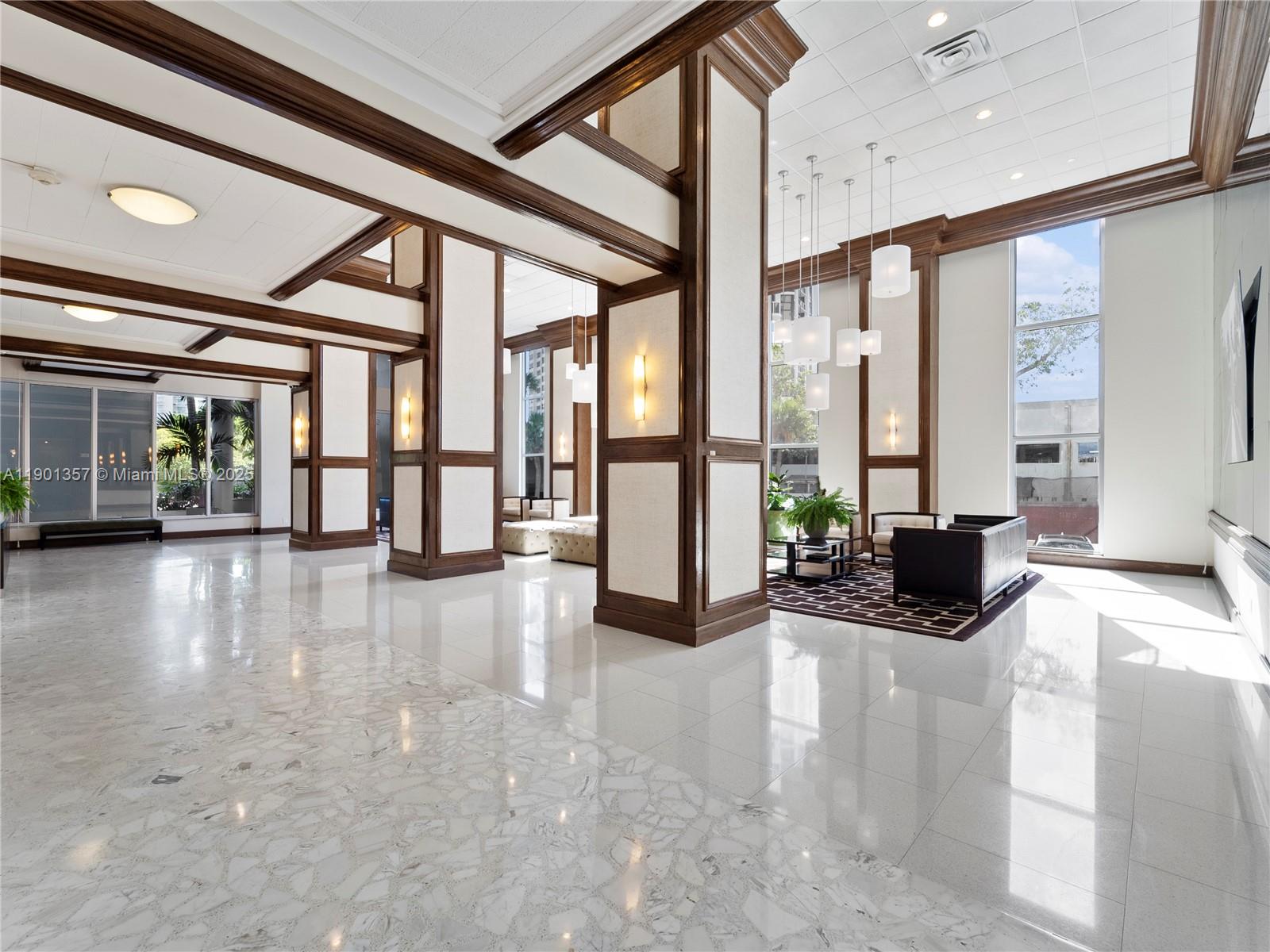 5 Island Ave #LE Miami Beach, FL 33139