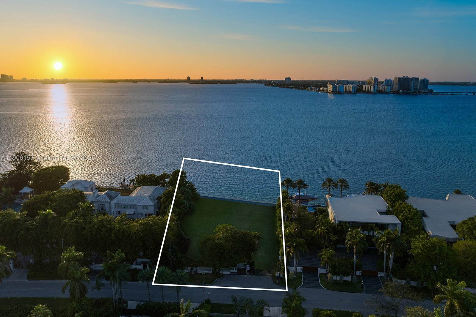 5840 N Bay Rd Miami Beach, FL 33140