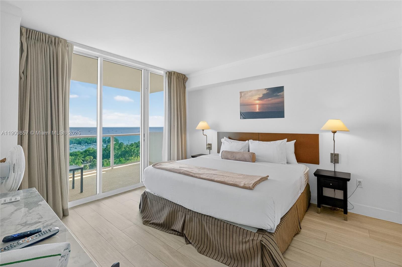 image Mutiny Park Condo/arya10