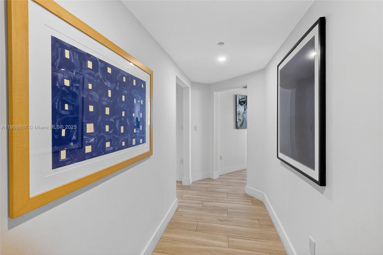 image Mutiny Park Condo/arya17