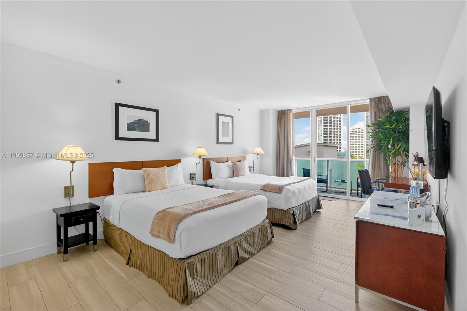 image Mutiny Park Condo/arya22