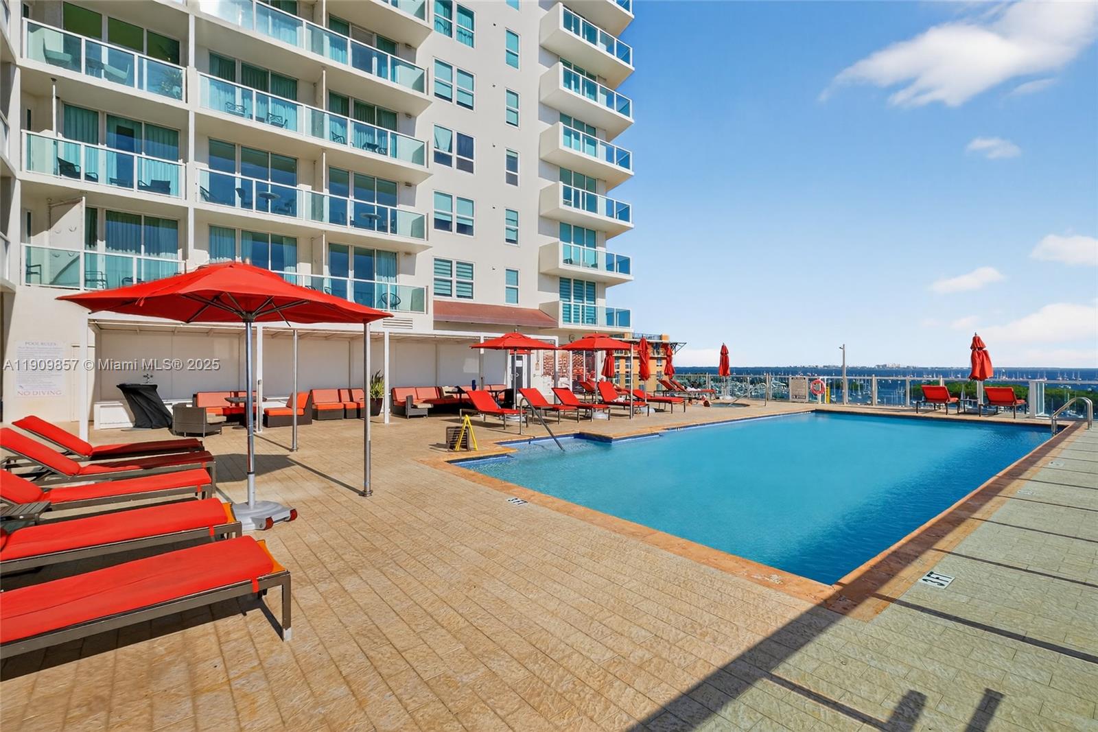 image Mutiny Park Condo/arya27