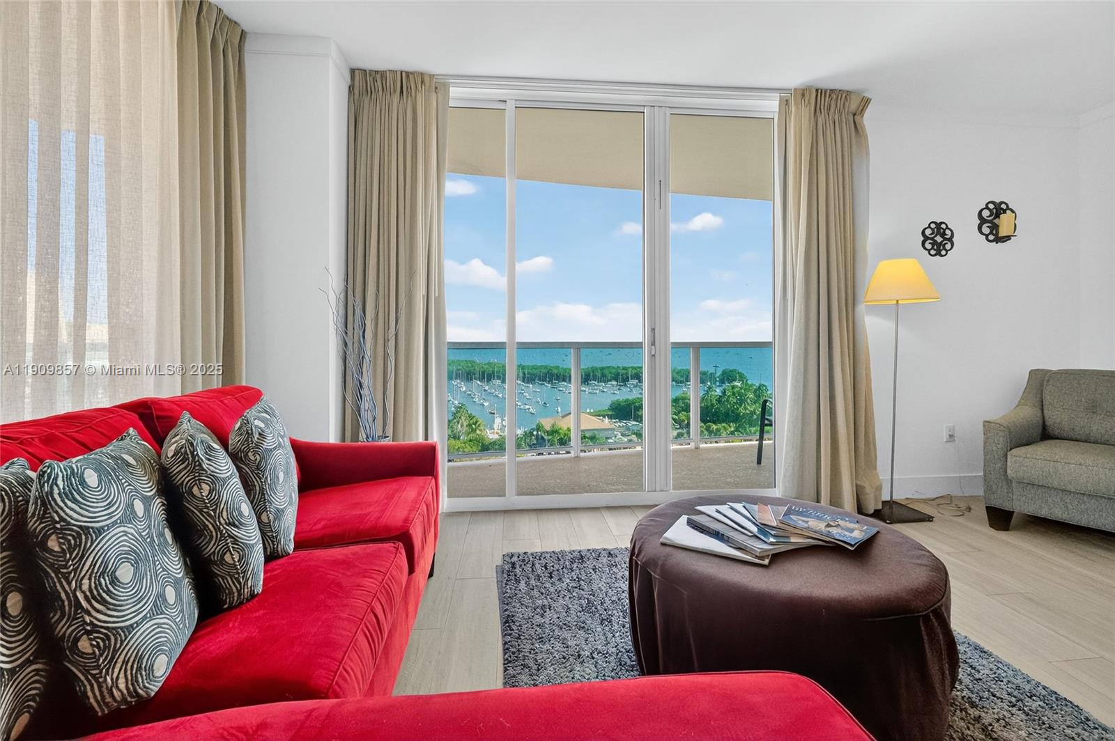 image Mutiny Park Condo/arya3