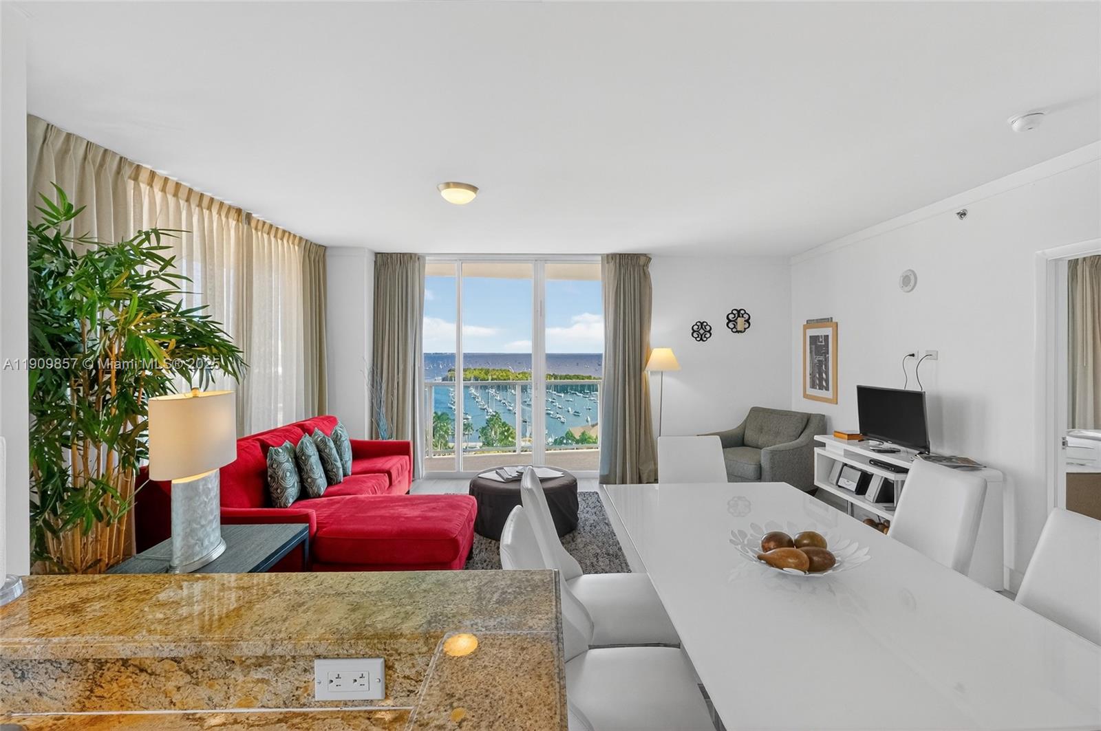 image Mutiny Park Condo/arya4