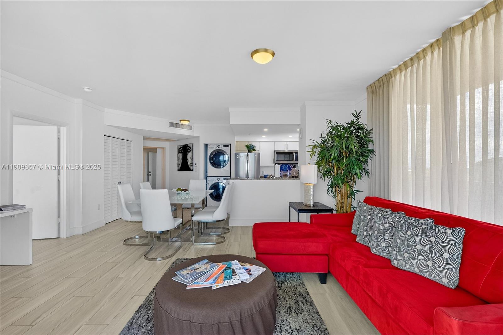 image Mutiny Park Condo/arya5