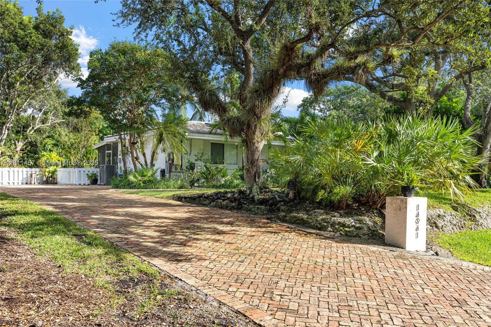 14941 SW 69th Ct Palmetto Bay, FL 33158