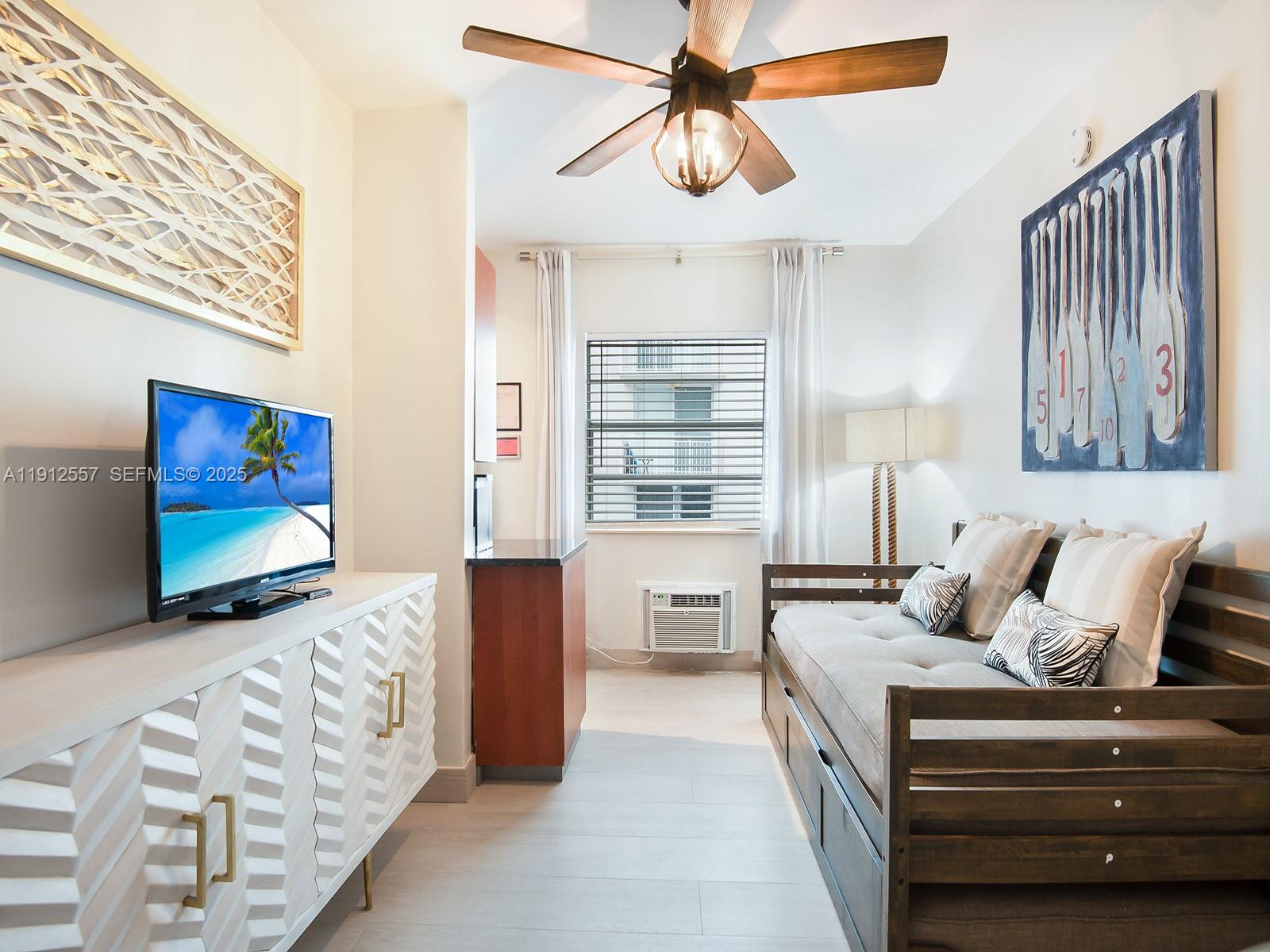 335 Ocean Dr #328 Miami Beach, FL 33139