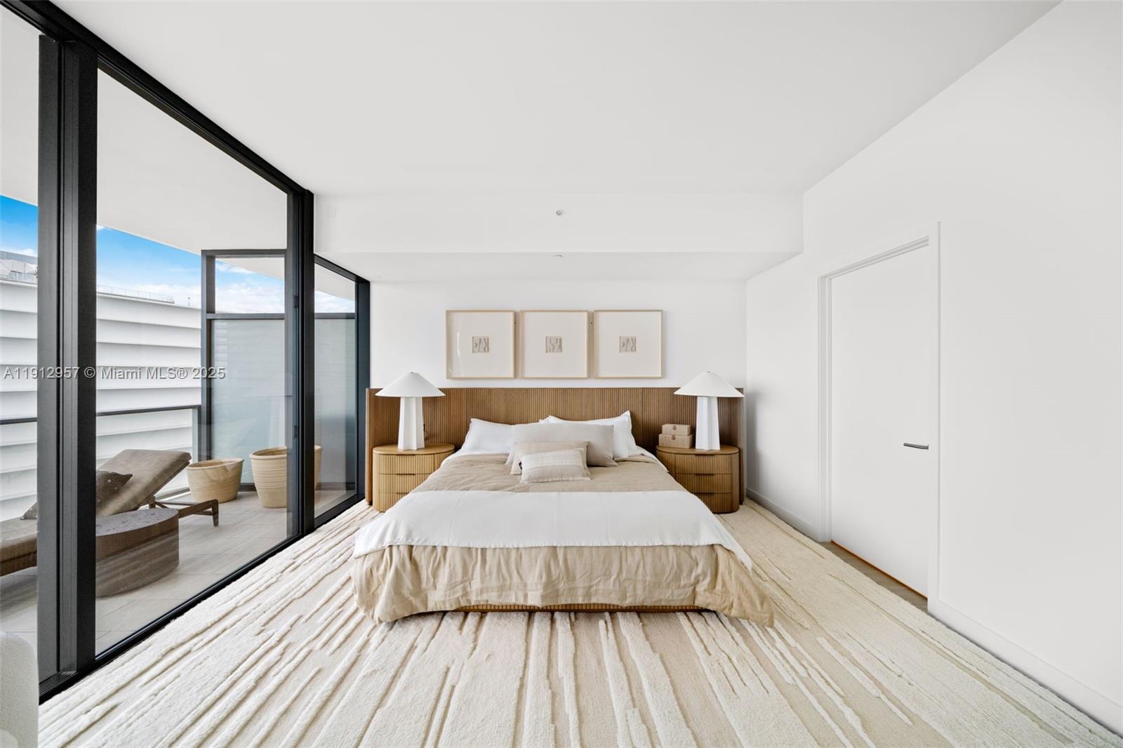 500 Alton Rd #2303 Miami Beach, FL 33139