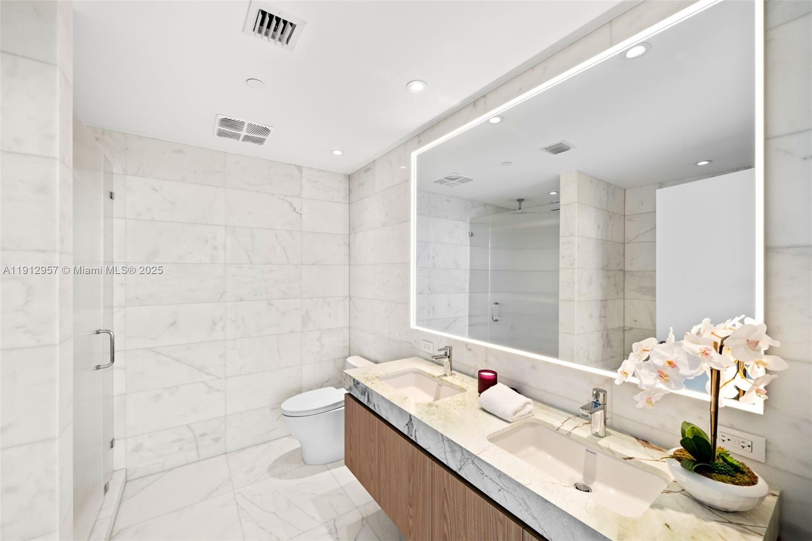 500 Alton Rd #2303 Miami Beach, FL 33139