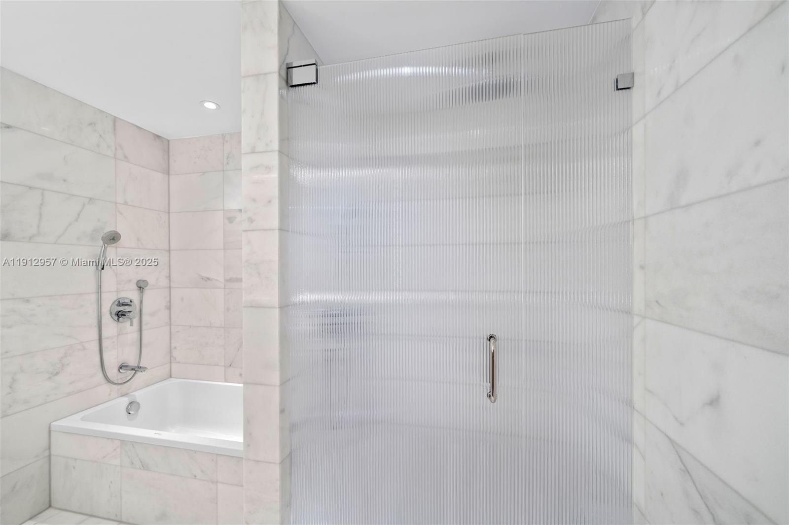 500 Alton Rd #2303 Miami Beach, FL 33139