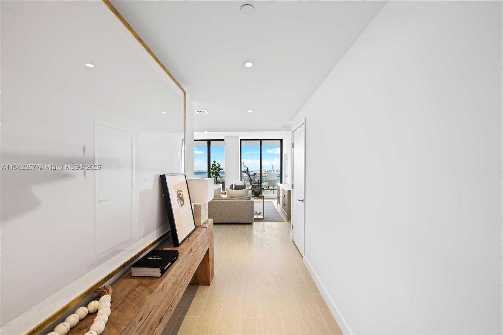 500 Alton Rd #2303 Miami Beach, FL 33139