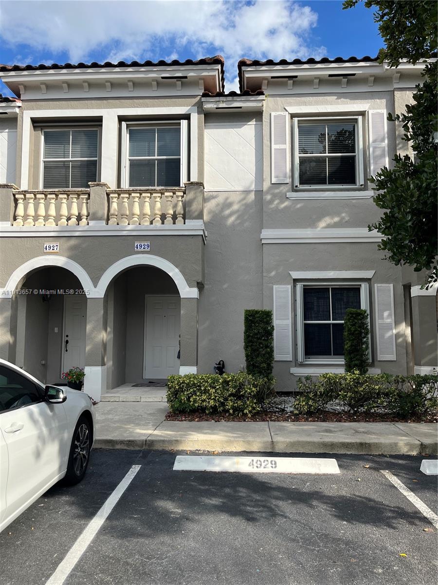 4929 SW 140th Ter #5