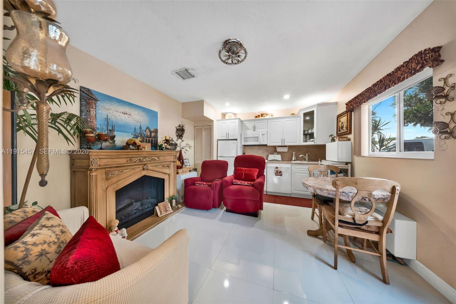 10431 SW 93rd St Miami, FL 33176