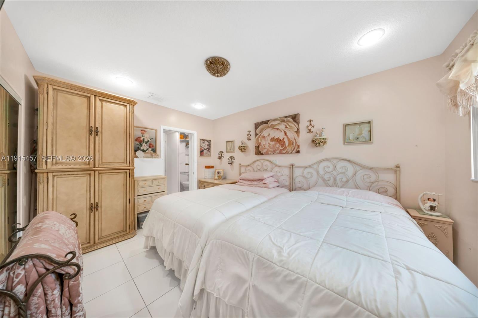 10431 SW 93rd St Miami, FL 33176