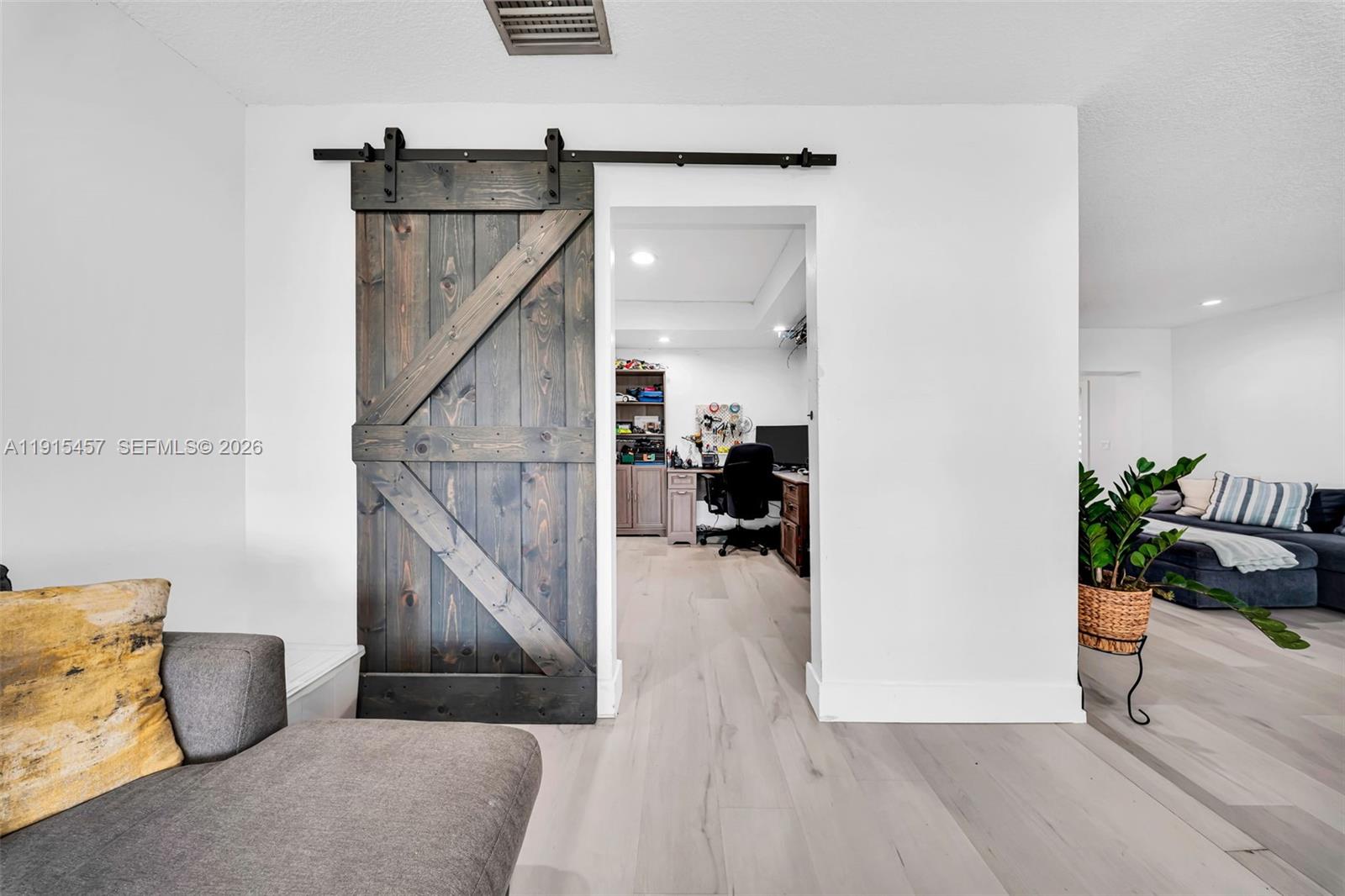 10431 SW 93rd St Miami, FL 33176