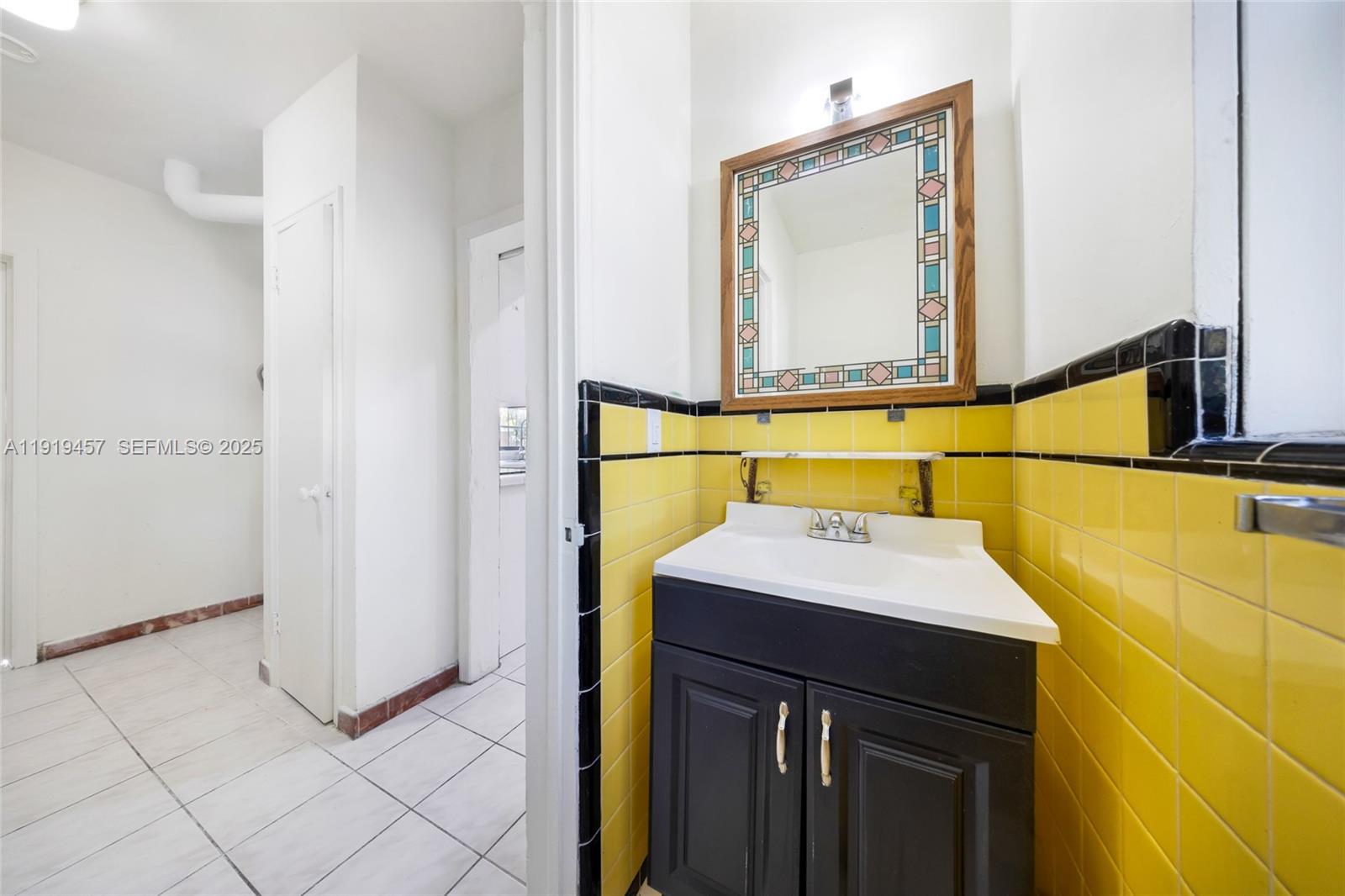 297 Eucalyptus Dr Hialeah, FL 33010