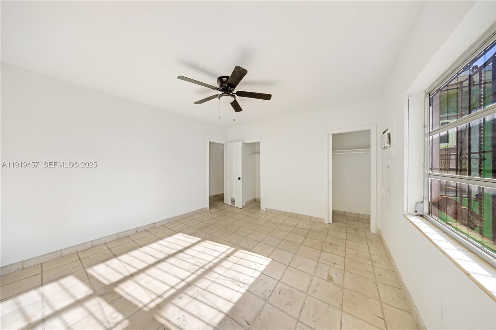 297 Eucalyptus Dr Hialeah, FL 33010