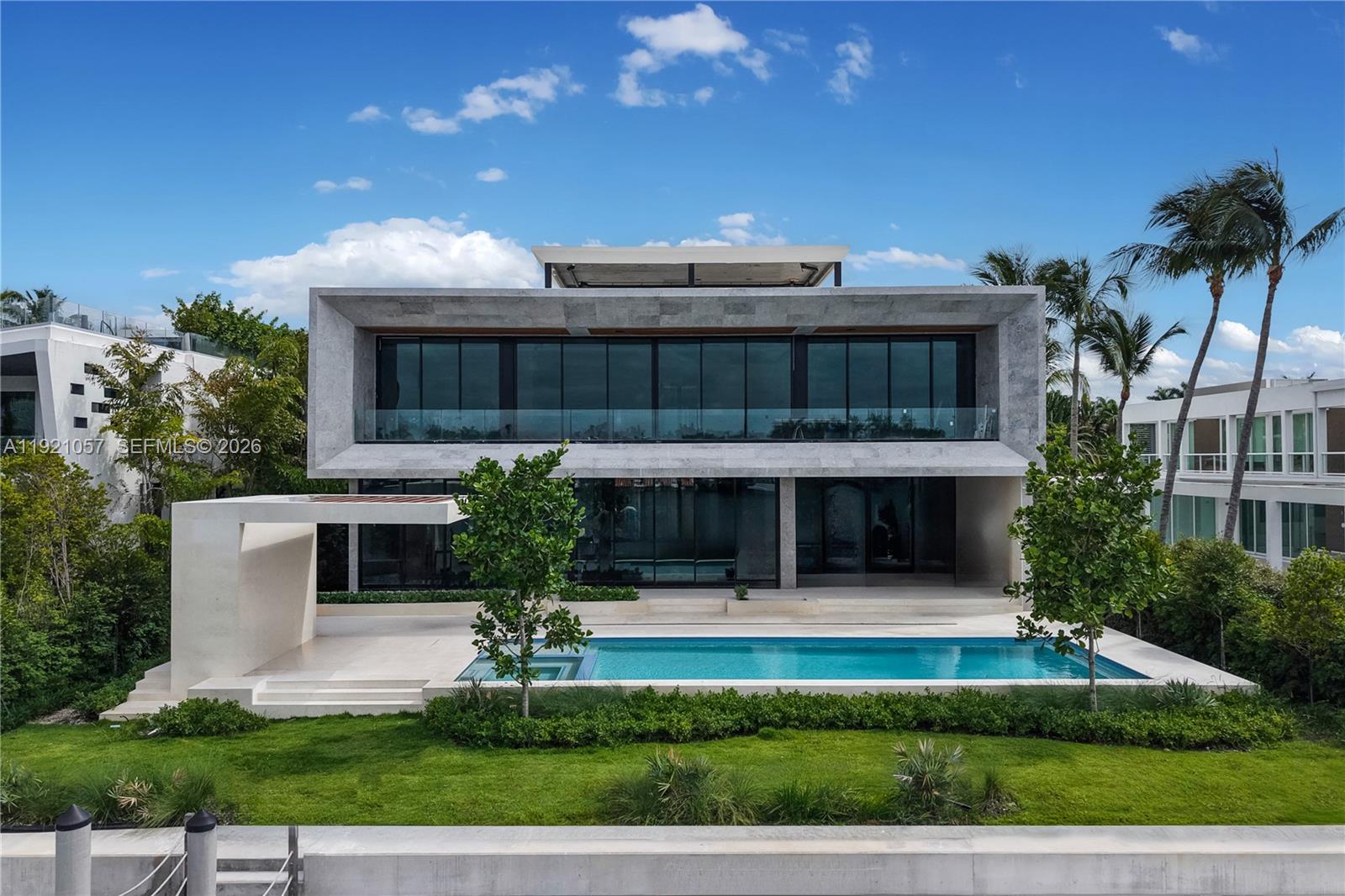 360 S Hibiscus Dr Miami Beach, FL 33139