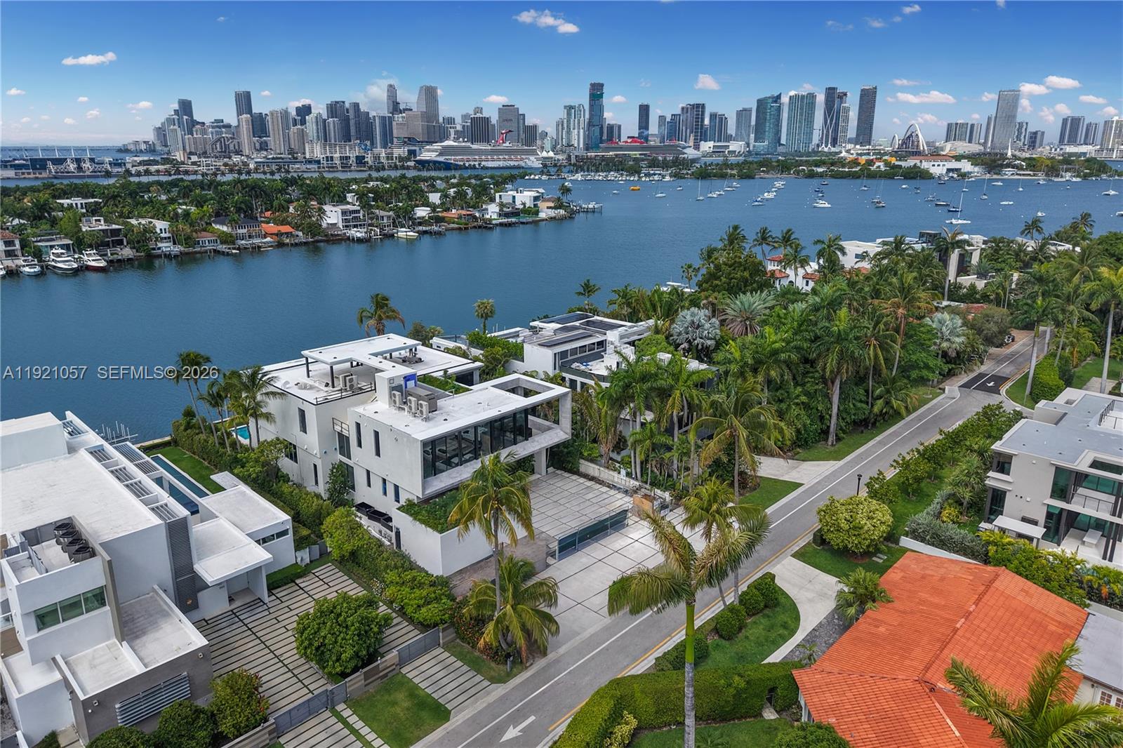 360 S Hibiscus Dr Miami Beach, FL 33139