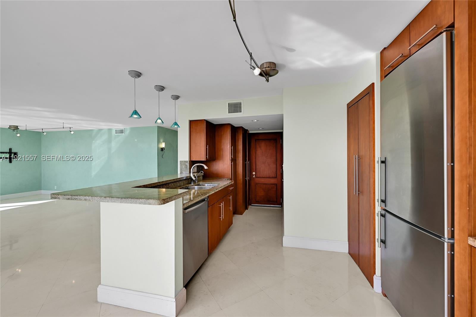 936 Intracoastal Dr #15H Fort Lauderdale, FL 33304
