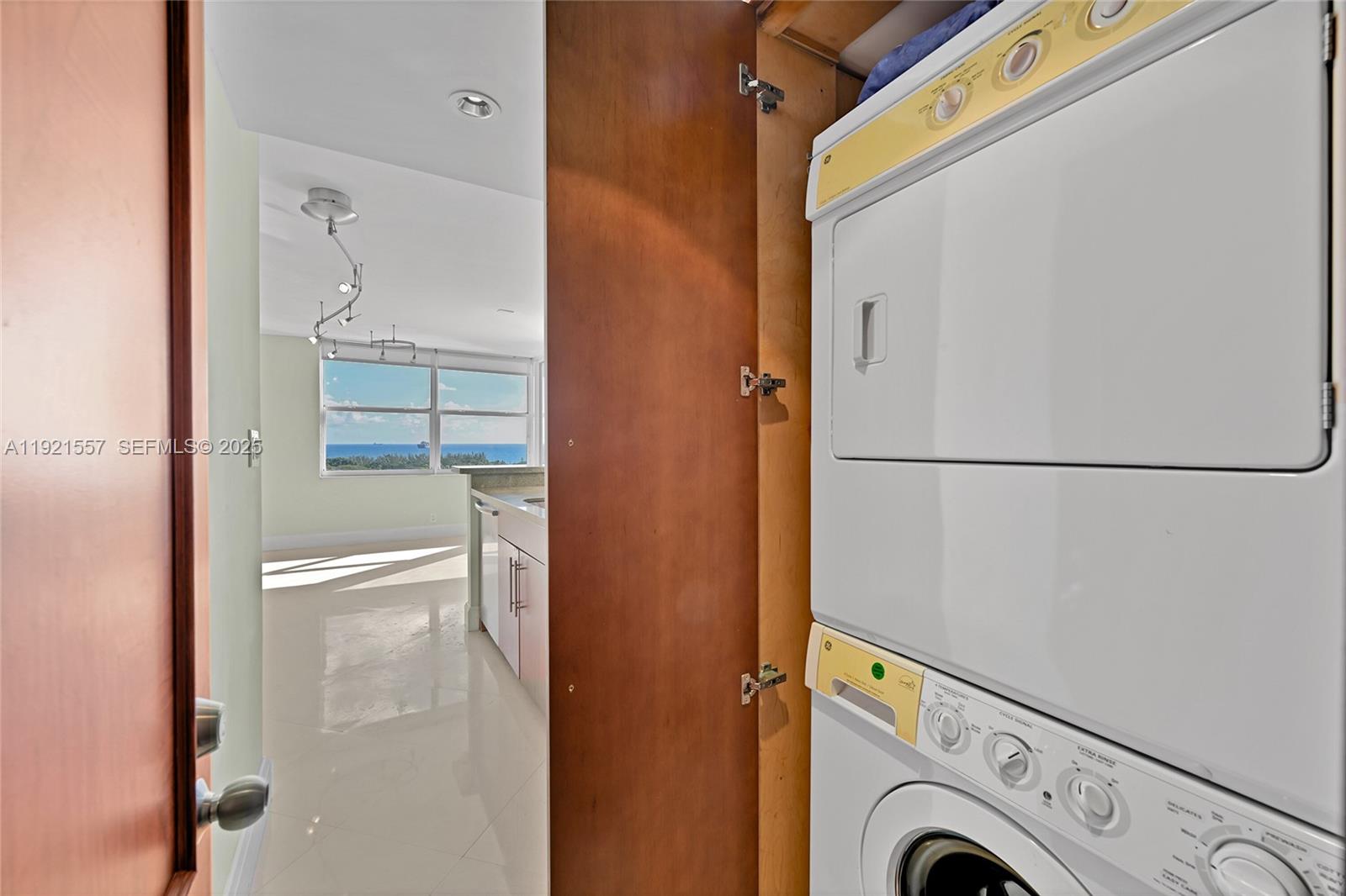 936 Intracoastal Dr #15H Fort Lauderdale, FL 33304