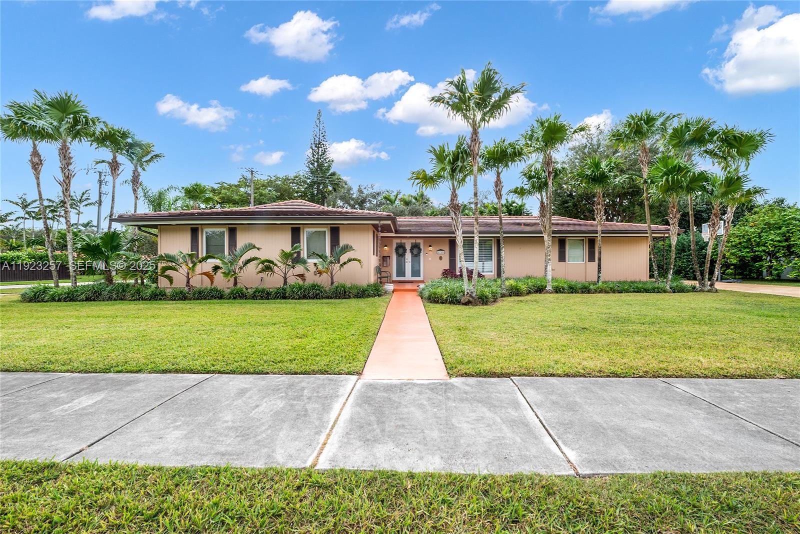 8700 SW 159th St Palmetto Bay, FL 33157