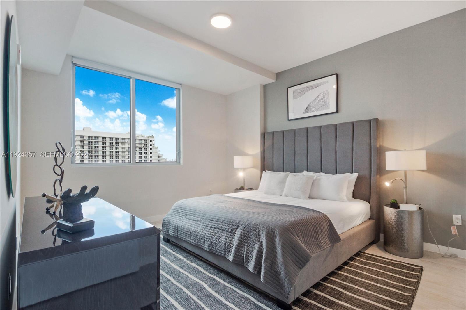 3900 Biscayne Blvd #N-813 Miami, FL 33137