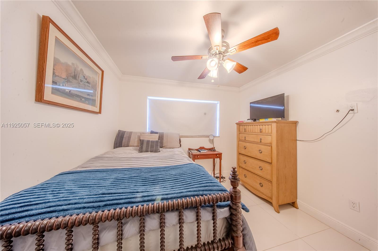 1660 NE 191st St #410-1 Miami, FL 33179