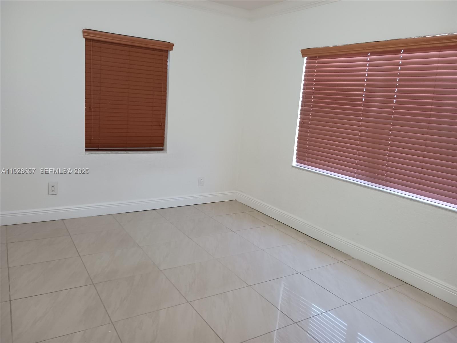 650 SW 44th Ct Miami, FL 33134