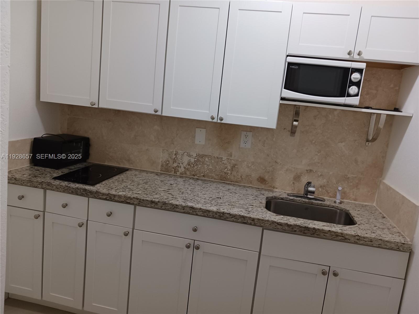 650 SW 44th Ct Miami, FL 33134