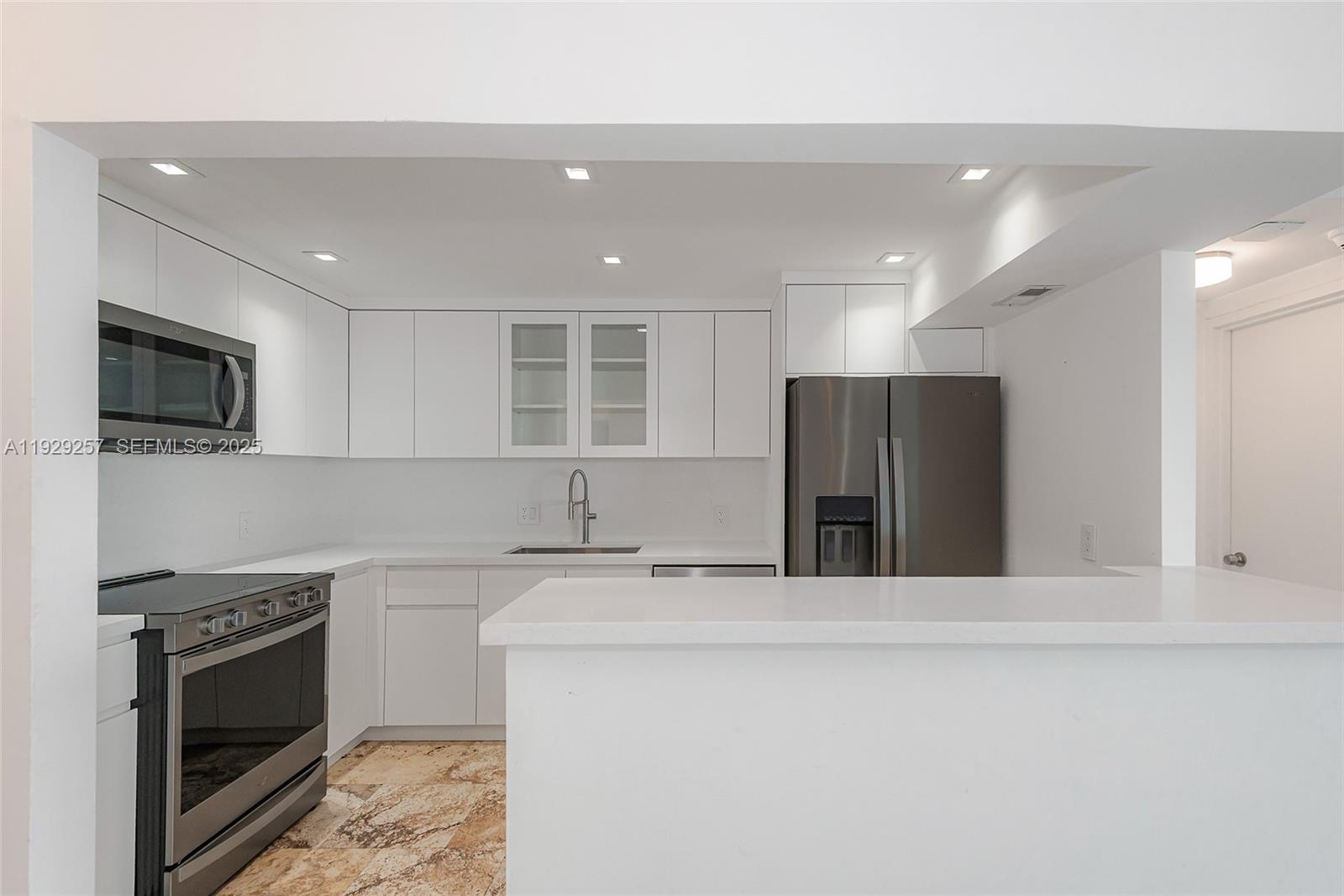 150 SE 25th Rd #7J Miami, FL 33129