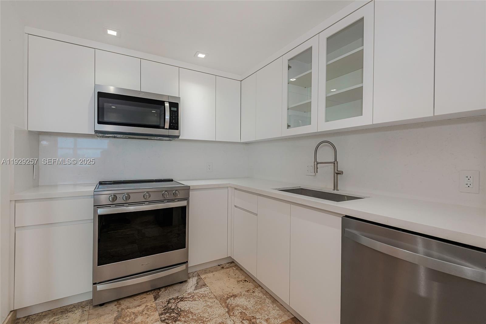 150 SE 25th Rd #7J Miami, FL 33129