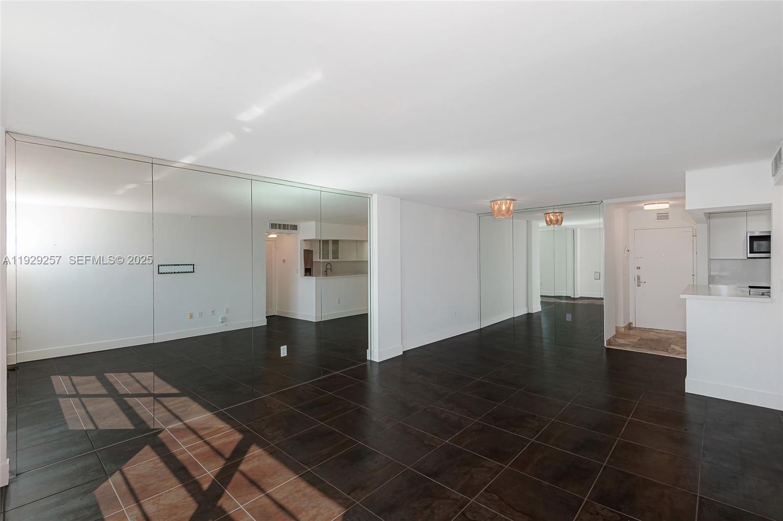 150 SE 25th Rd #7J Miami, FL 33129