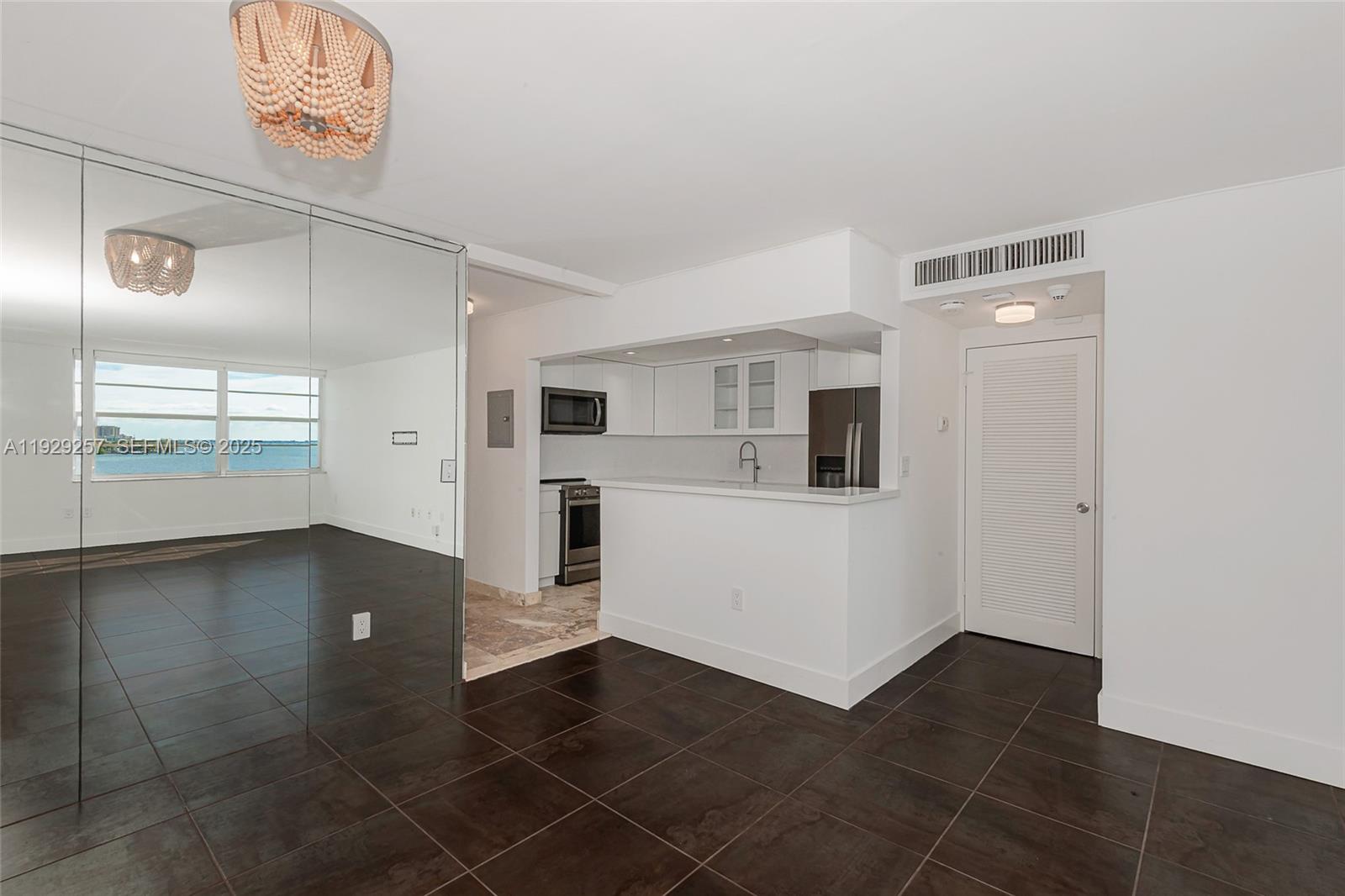 150 SE 25th Rd #7J Miami, FL 33129