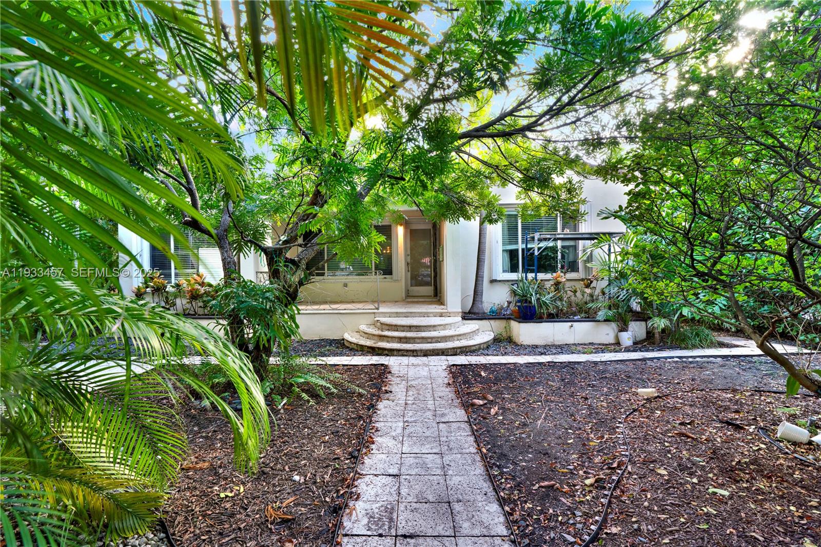 3415 Royal Palm Ave Miami Beach, FL 33140