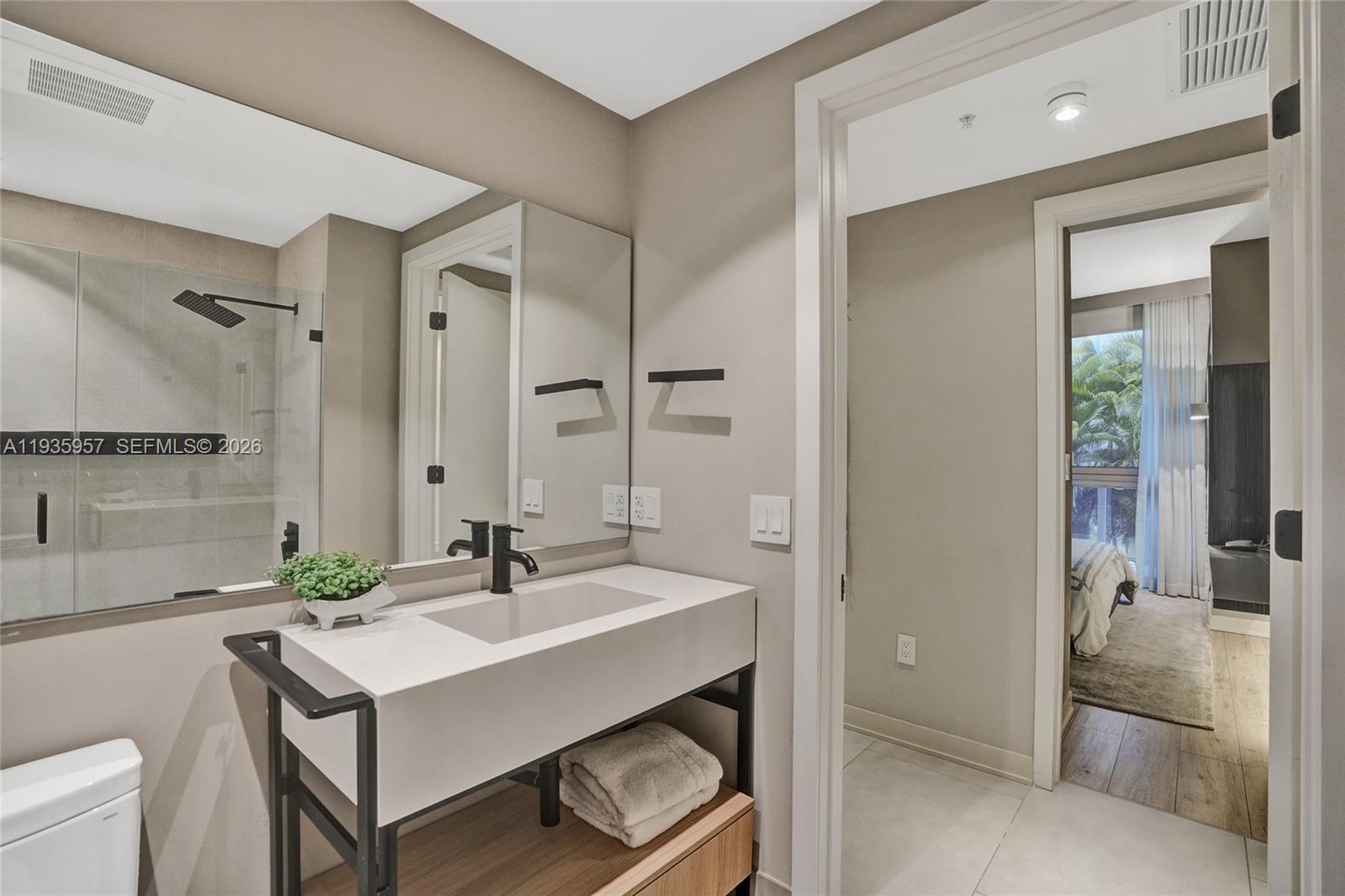 image Brickell Ten18