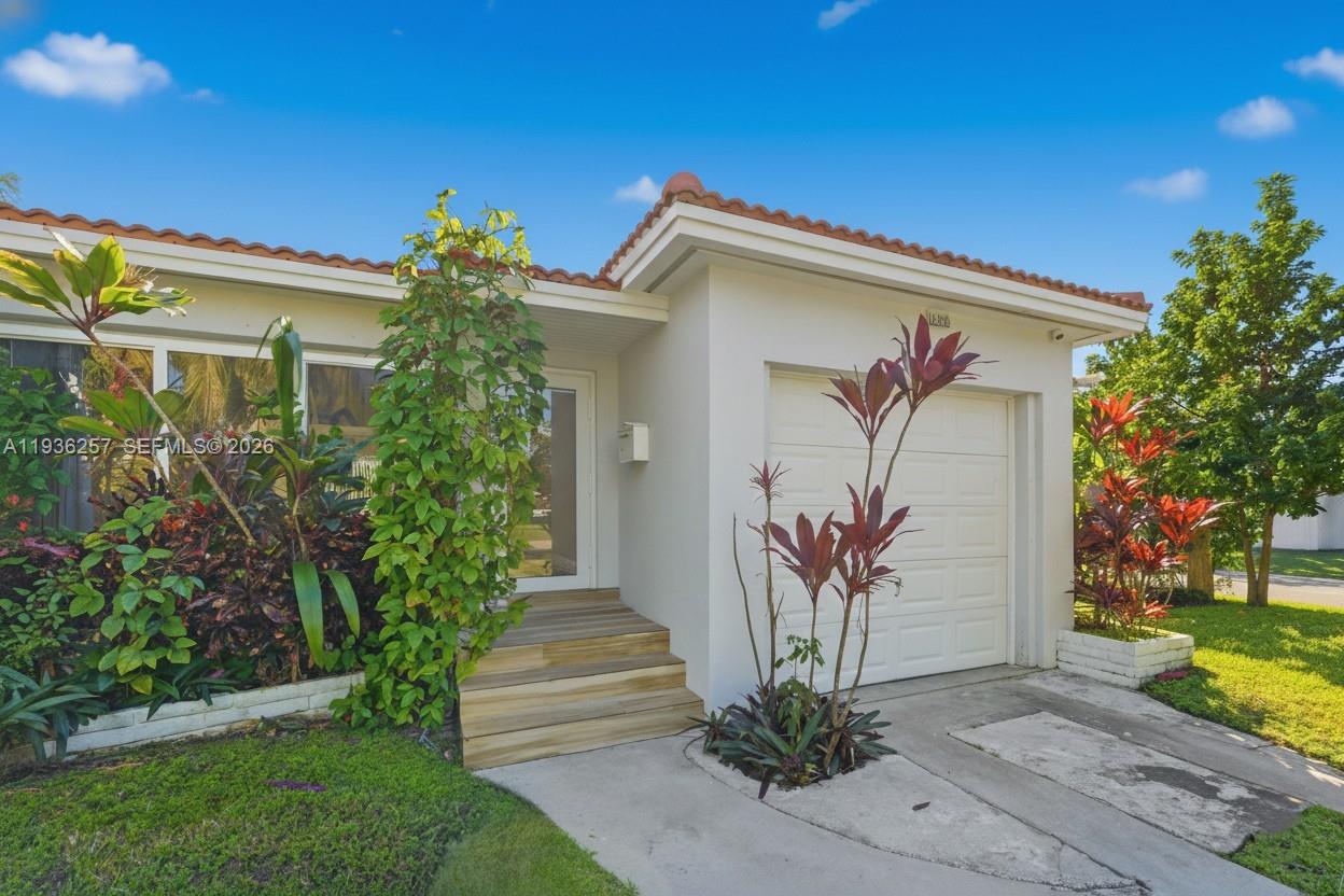 1538 Funston St Hollywood, FL 33020