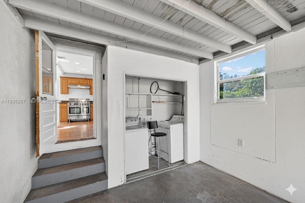 1538 Funston St Hollywood, FL 33020