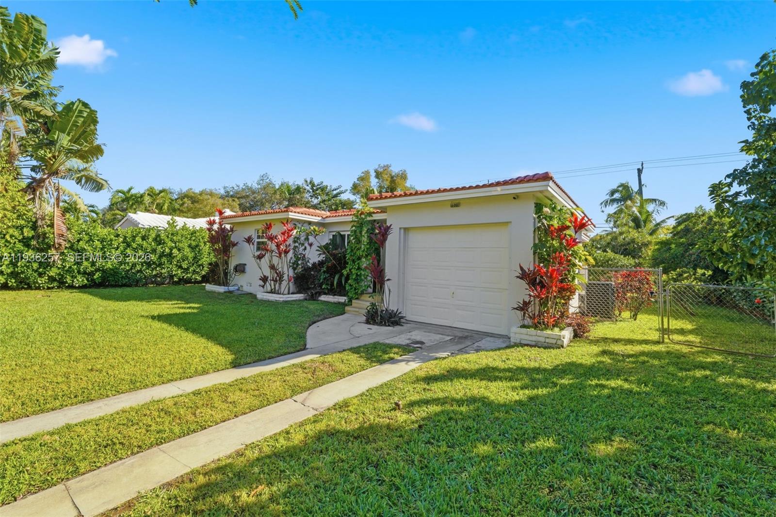 1538 Funston St Hollywood, FL 33020