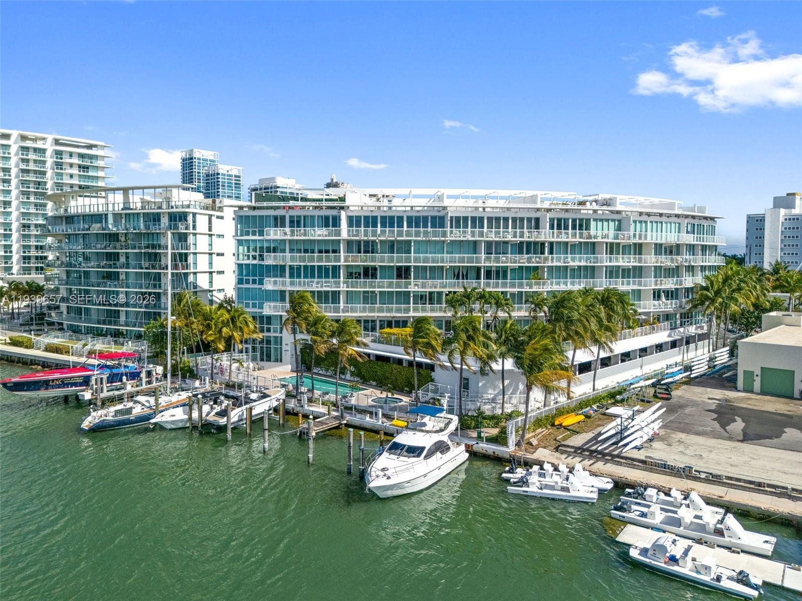 6580 Indian Crk Dr #304 Miami Beach, FL 33141