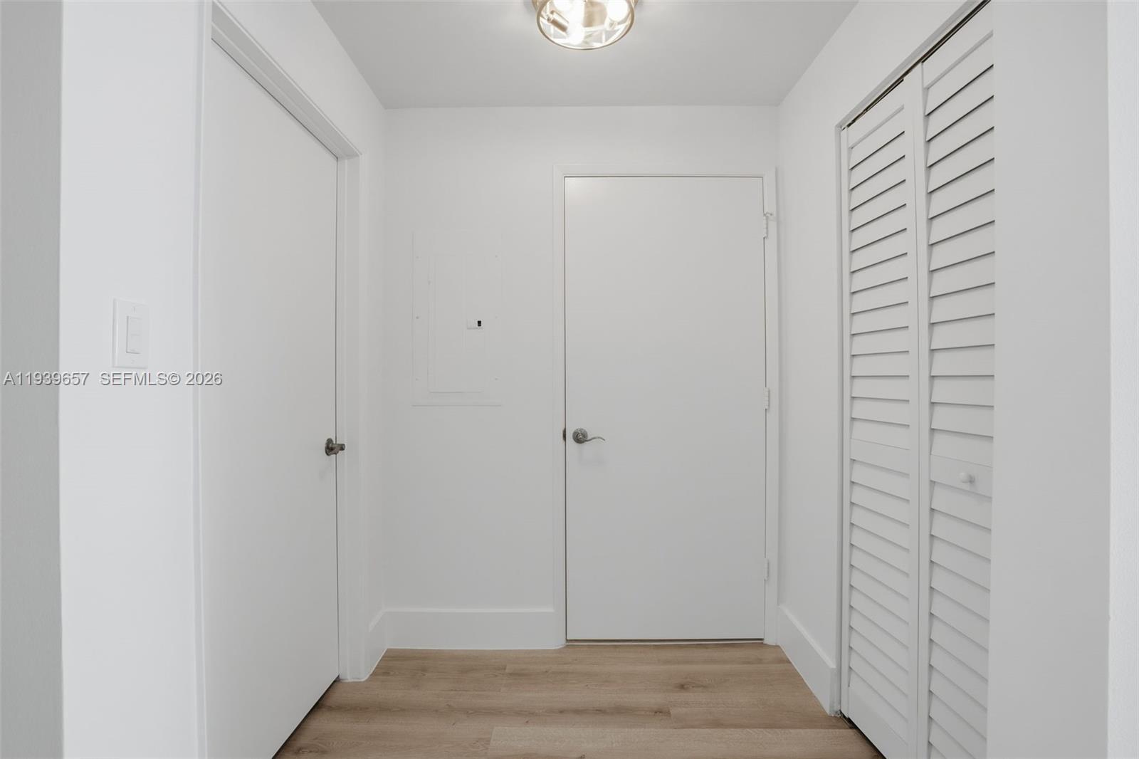 6580 Indian Crk Dr #304 Miami Beach, FL 33141