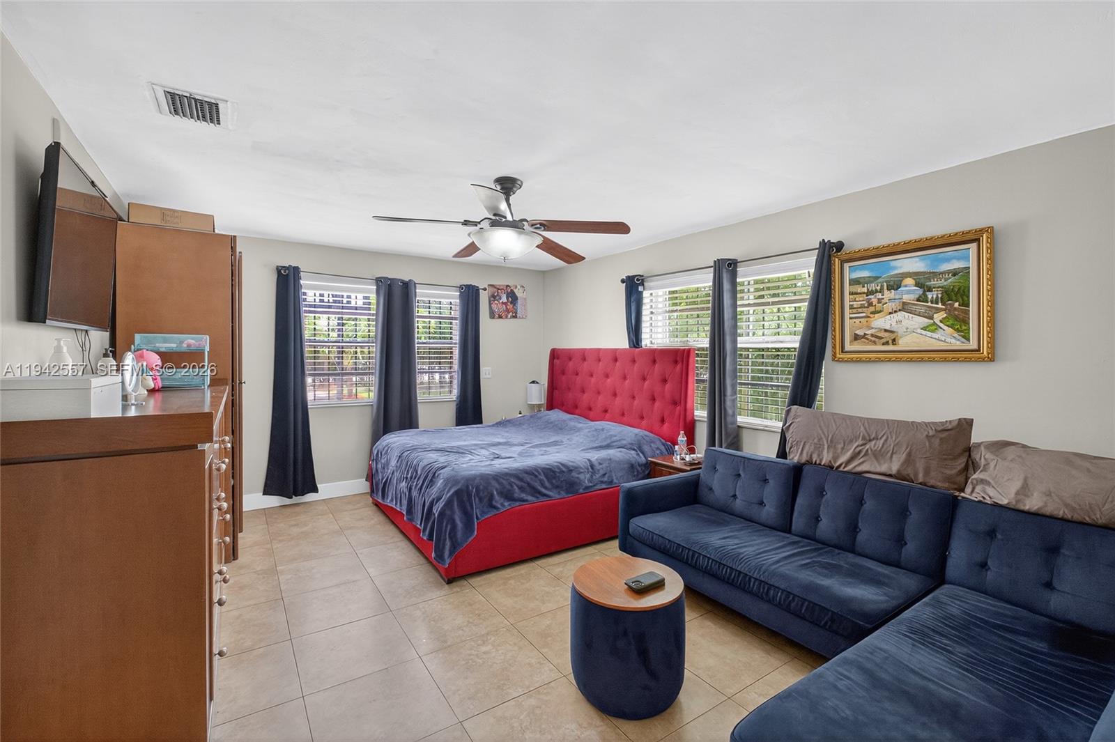 395 NW 124th St North Miami, FL 33168