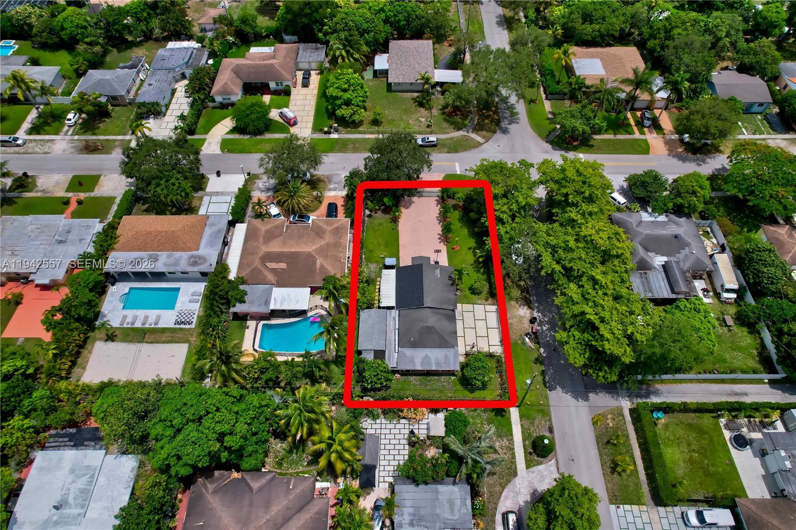 395 NW 124th St North Miami, FL 33168