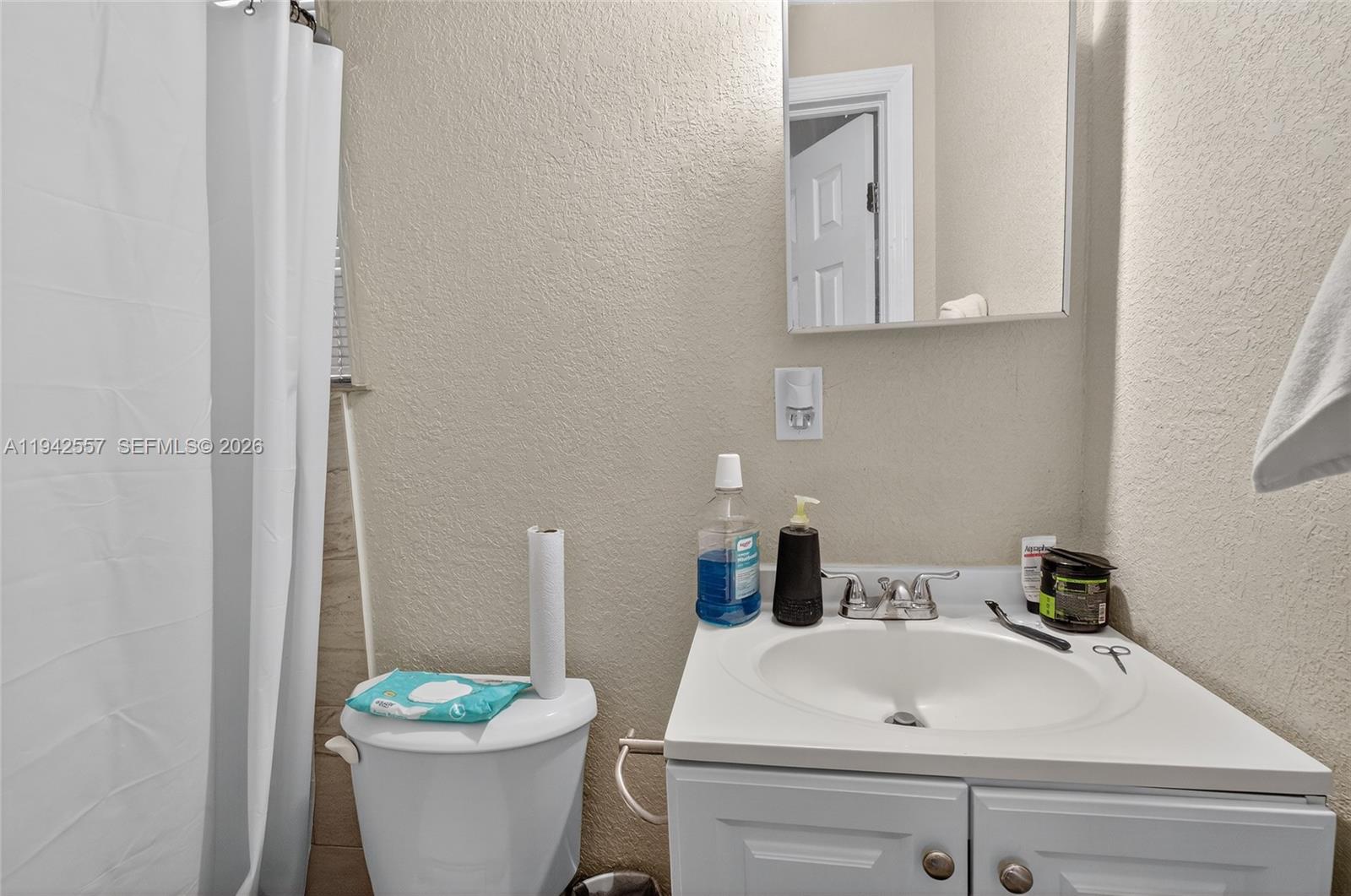 395 NW 124th St North Miami, FL 33168